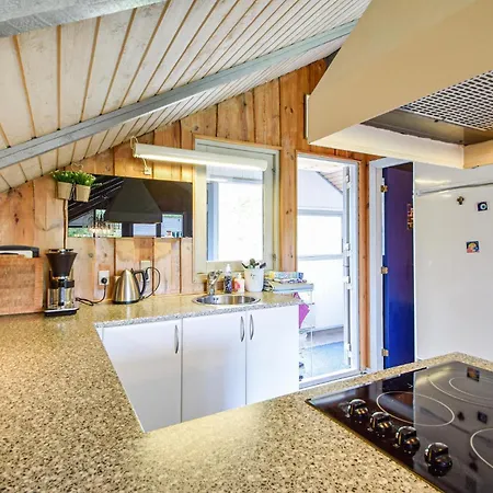 4 Bedroom Amazing Home In Silkeborg Feriehus *